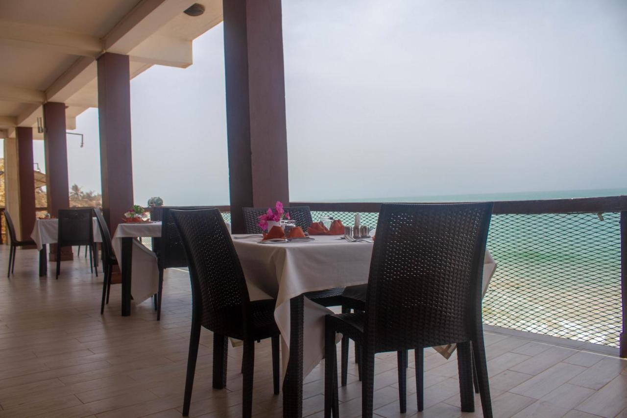 Iris Hotel Toubab Dialaw Esterno foto