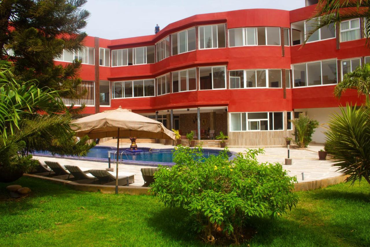 Iris Hotel Toubab Dialaw Esterno foto