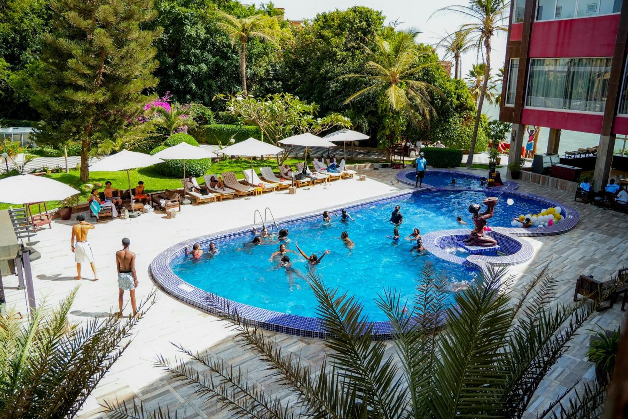 Iris Hotel Toubab Dialaw Esterno foto