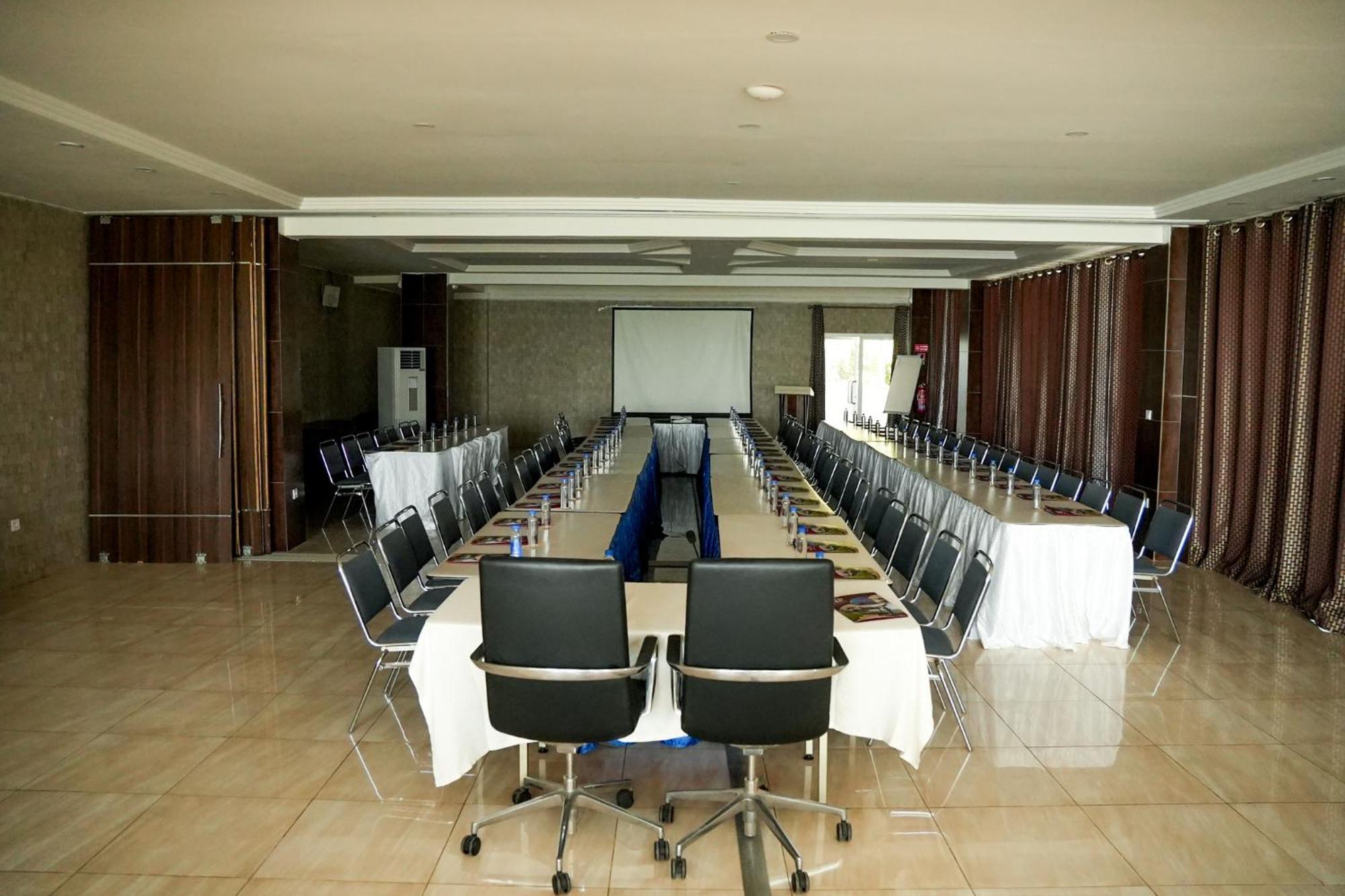 Iris Hotel Toubab Dialaw Esterno foto