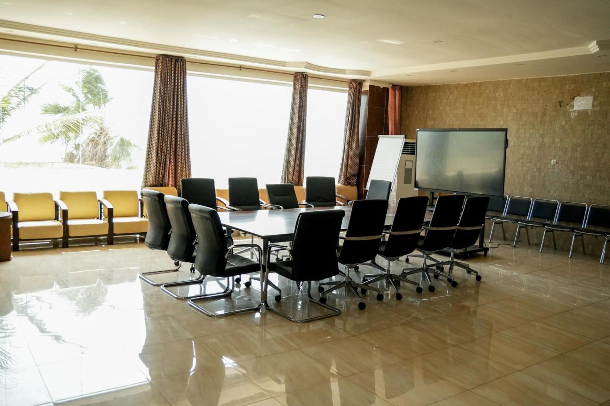 Iris Hotel Toubab Dialaw Esterno foto